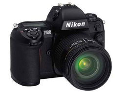 時光的鐫刻者 膠片單反相機的永恒魅力與器材探秘